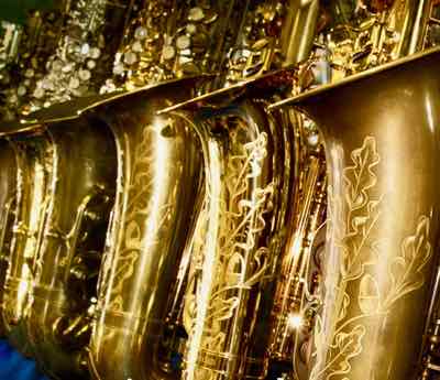 Tips For Buying a Saxophone in 2022 – Play It Safe With These Top Brands